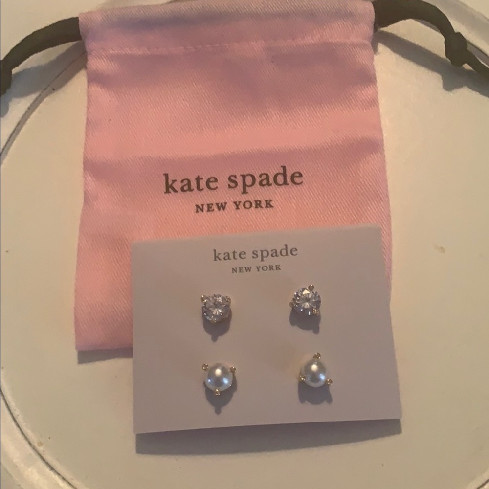 2 pair of Kate Spade earrings. 💗♠️💗♠️💗